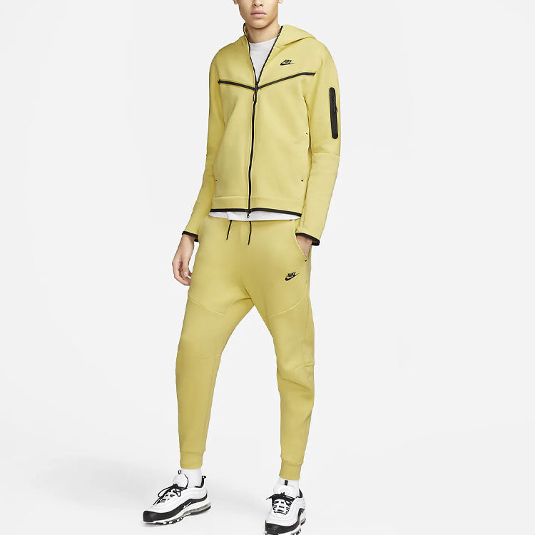 Sportswear Tech Fleece Joggers 'Saturn Gold'