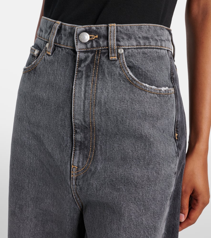 High-rise wide-leg jeans