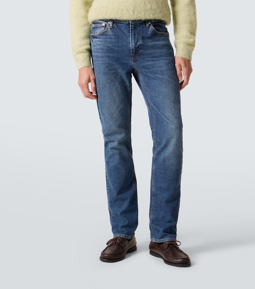 Modern straight jeans