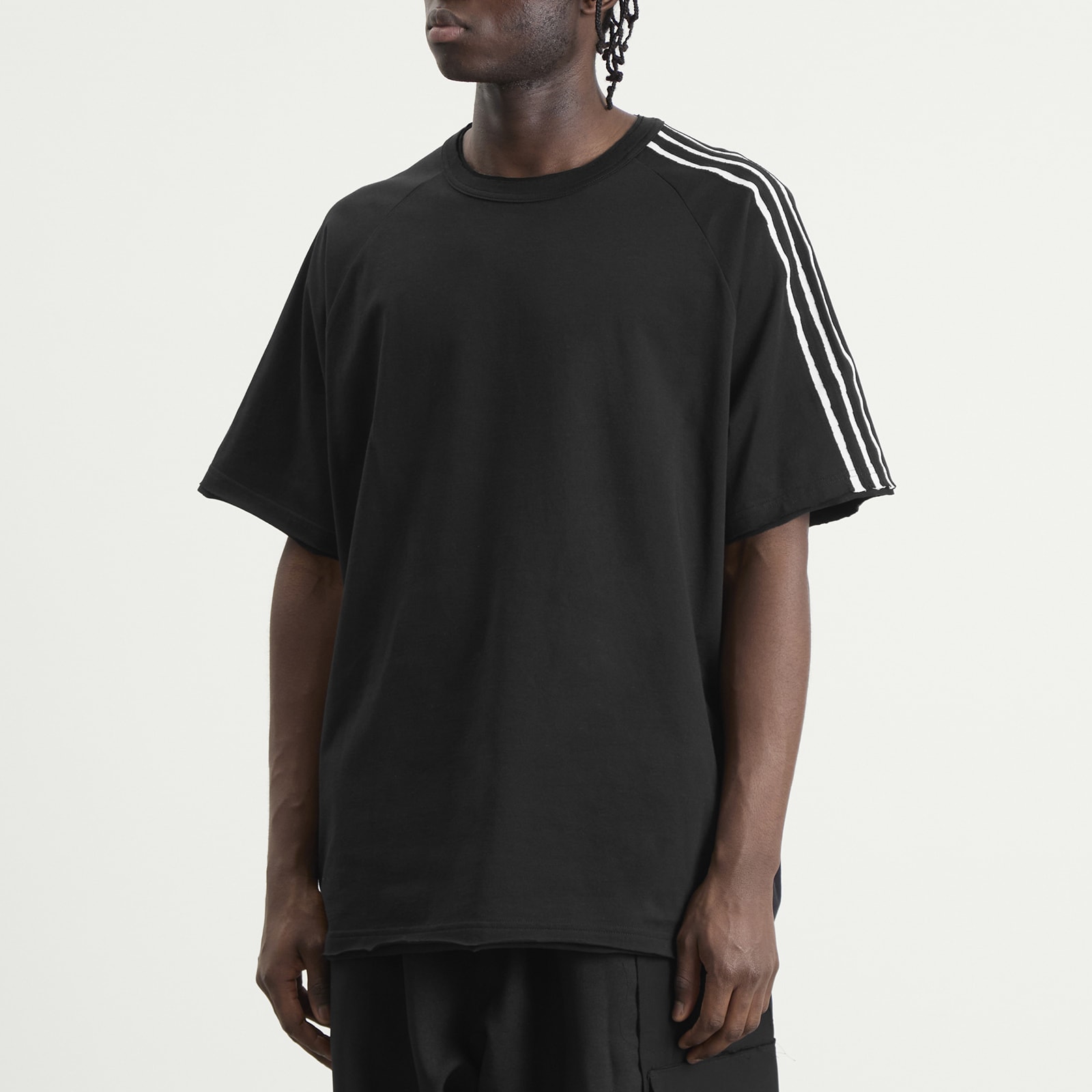 Men's Distressed Short Sleeve T-Shirt in Black