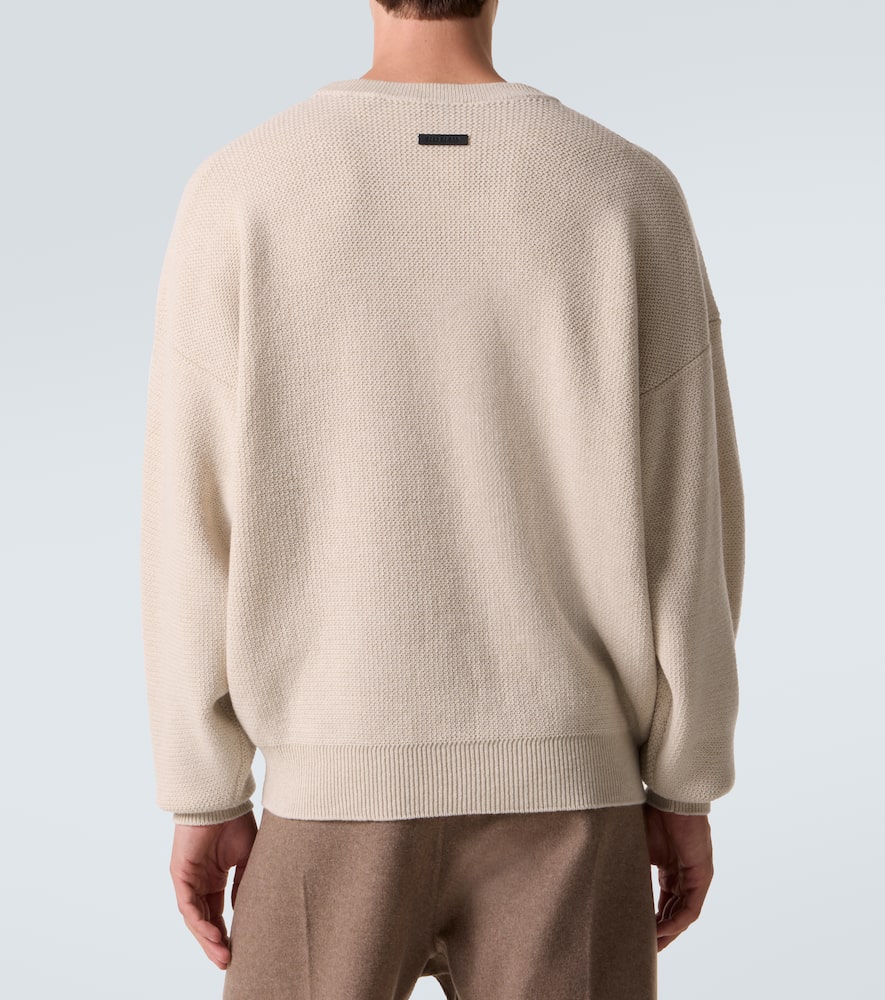 Virgin wool sweater