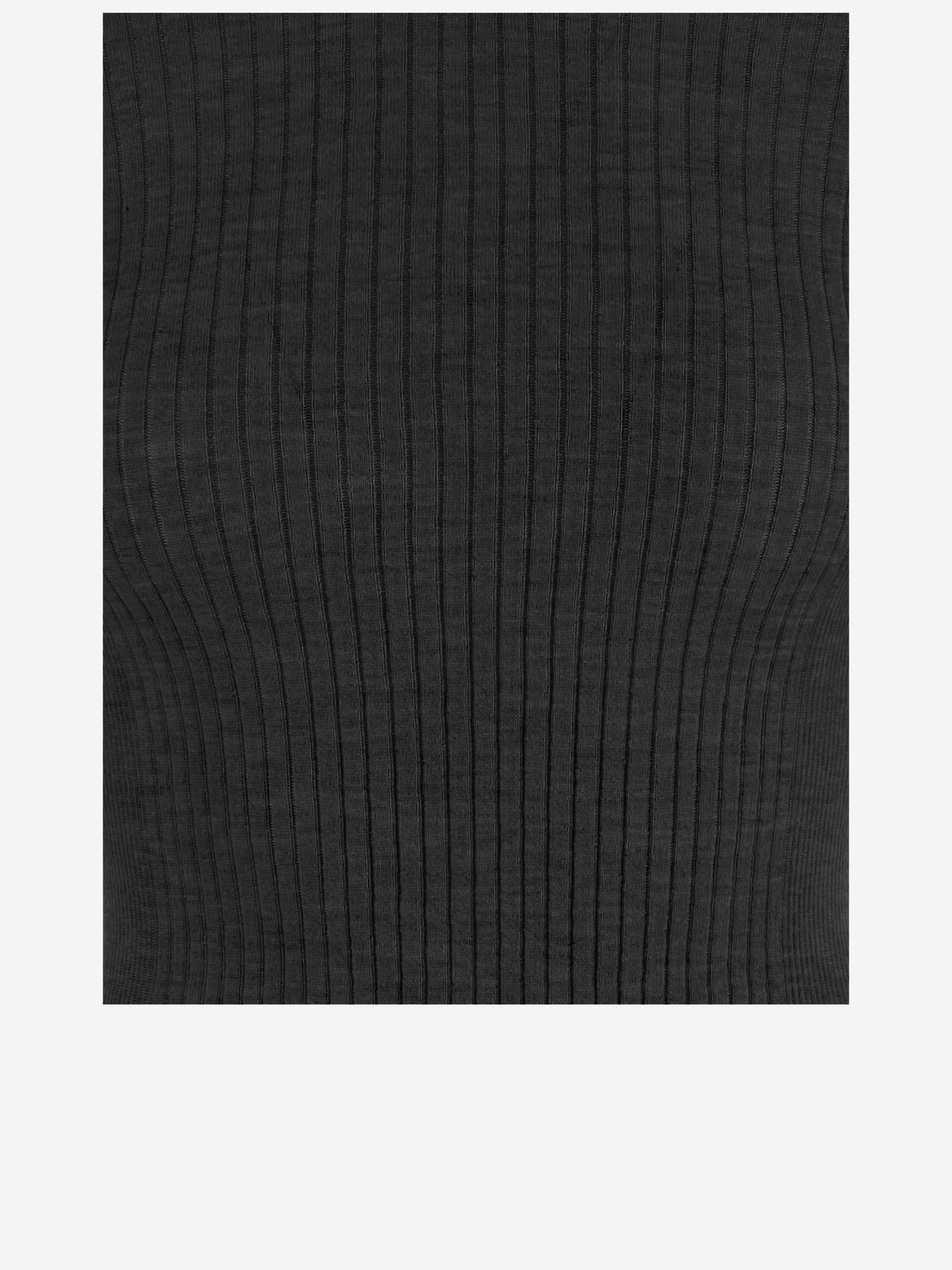 Cashmere and Silk Knit Sweater — Black