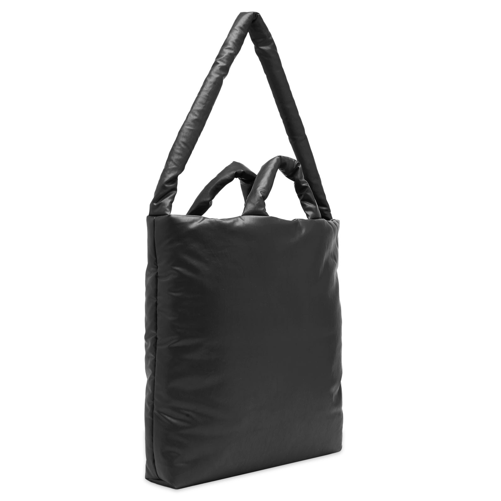 Women's kassl Pillow Medium Oil Bag in Black 