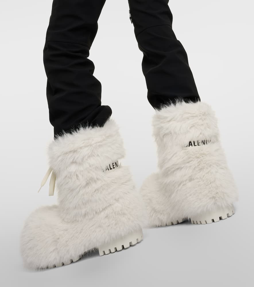 Alaska faux fur snow boots