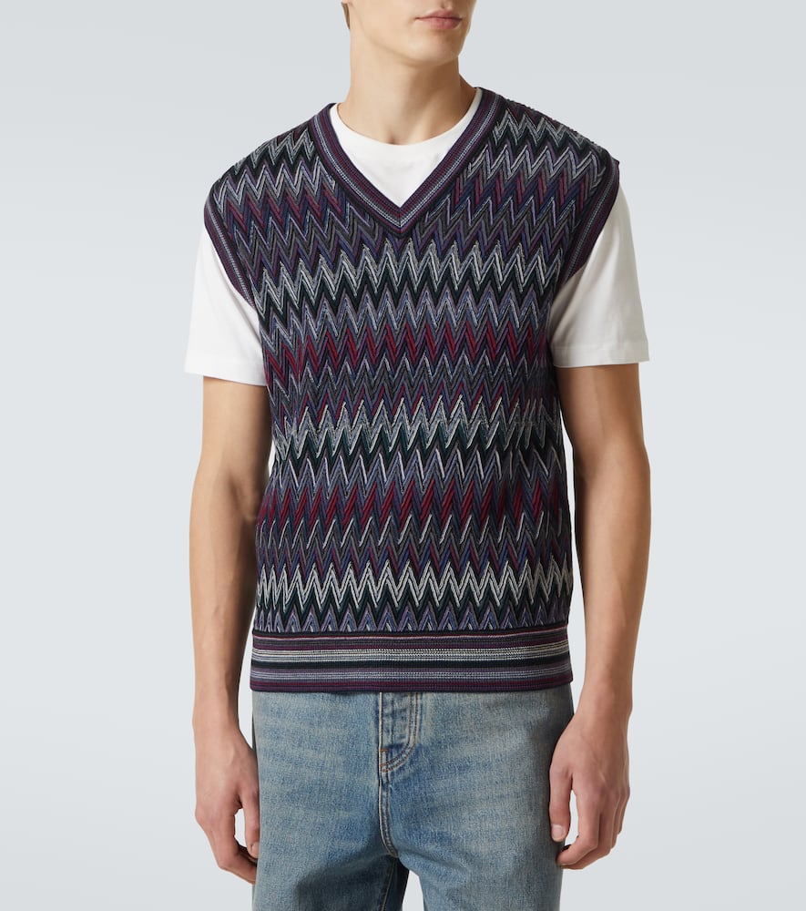 Zigzag wool sweater vest