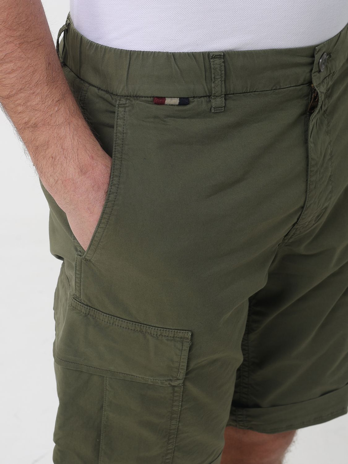Shorts Men color Forest Green