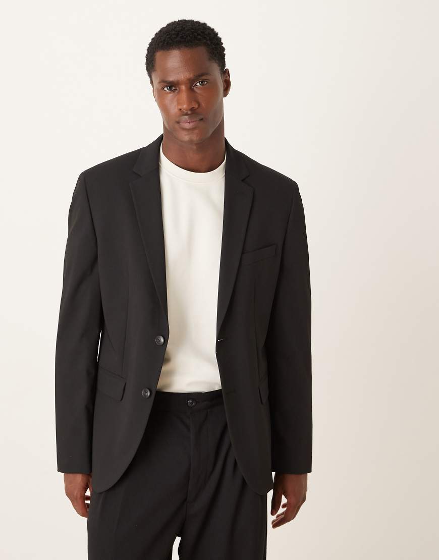 Slim fit blazer in black