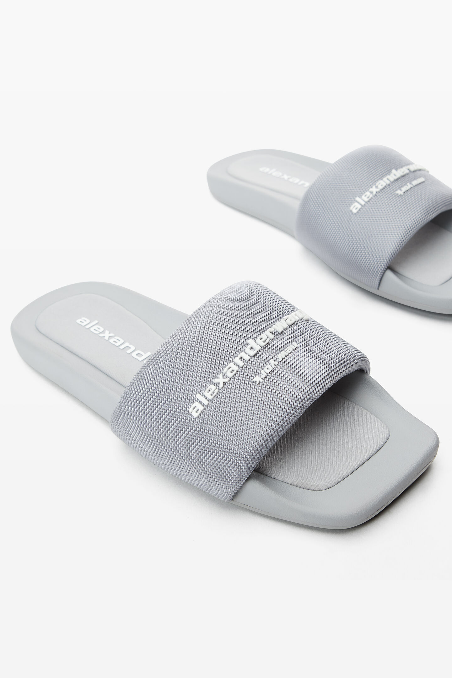 Women's Aw Pool Slide Sandal Alloy