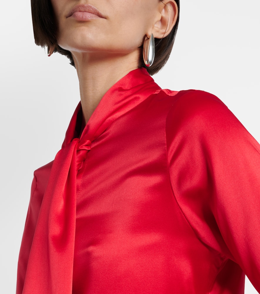 Lavalliere silk crêpe de chine shirt
