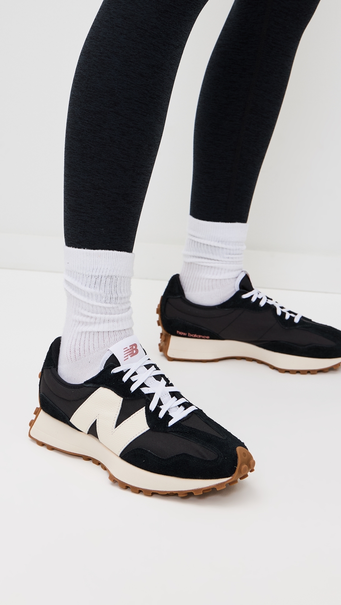 WS 327 Sneakers Black White