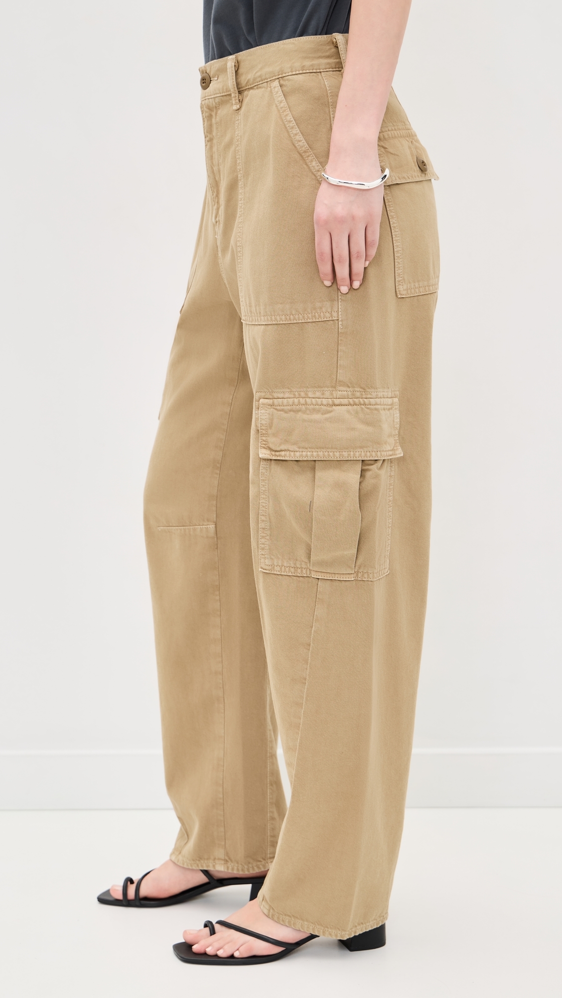 Corlears Barrel Cargo Pants Beige