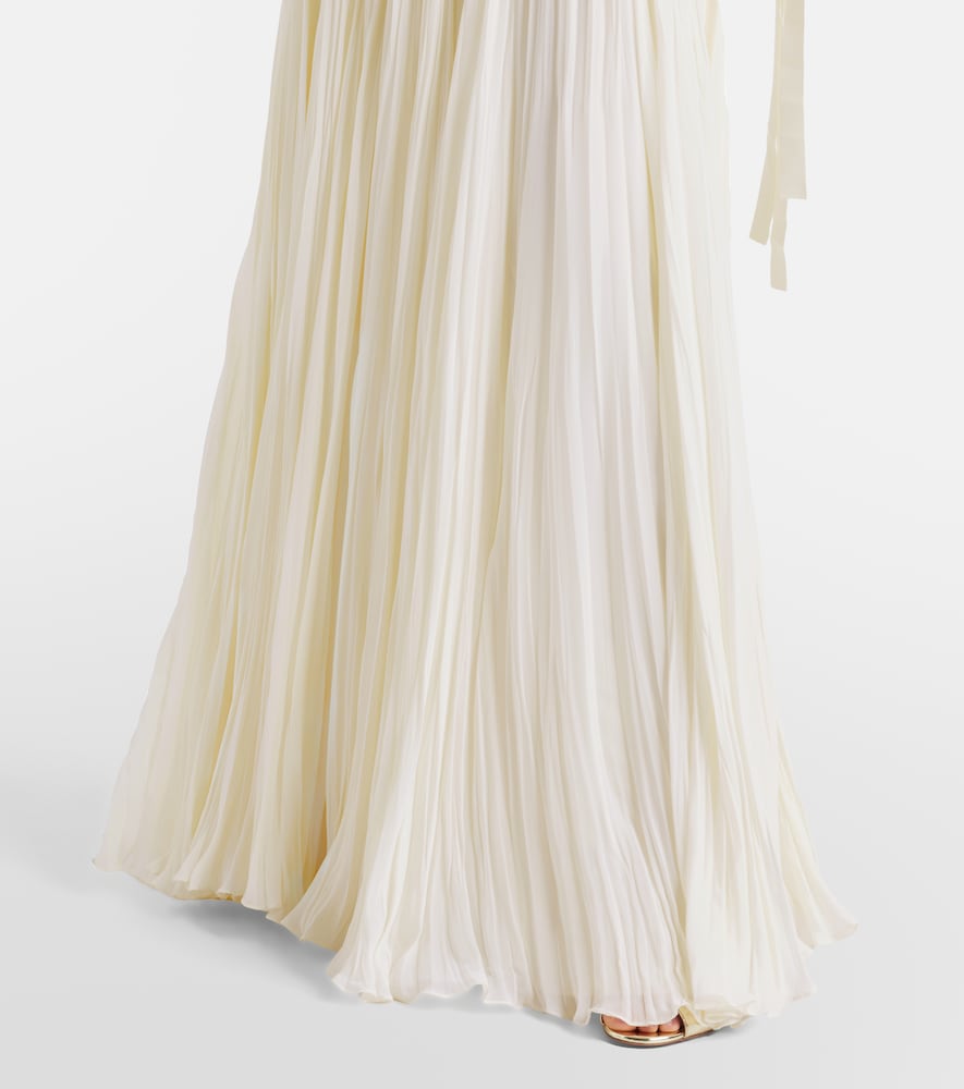 Crêpe gown