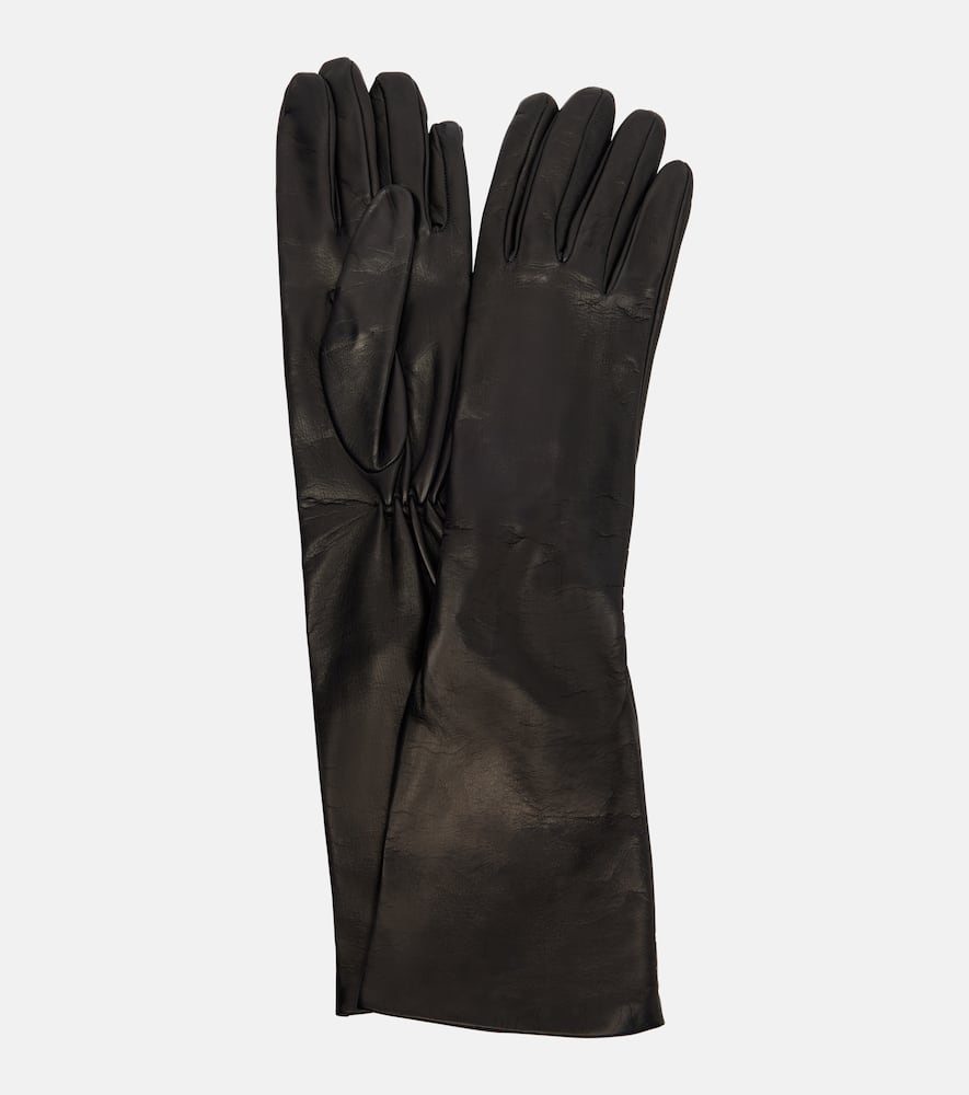 Leather gloves