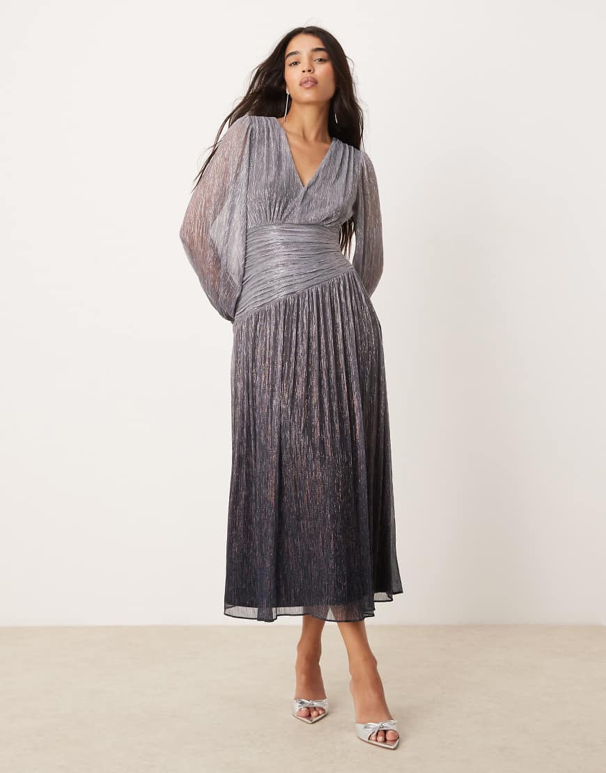 Ever New drop hem asymmetric plisse maxi dress in silver ombre-Navy