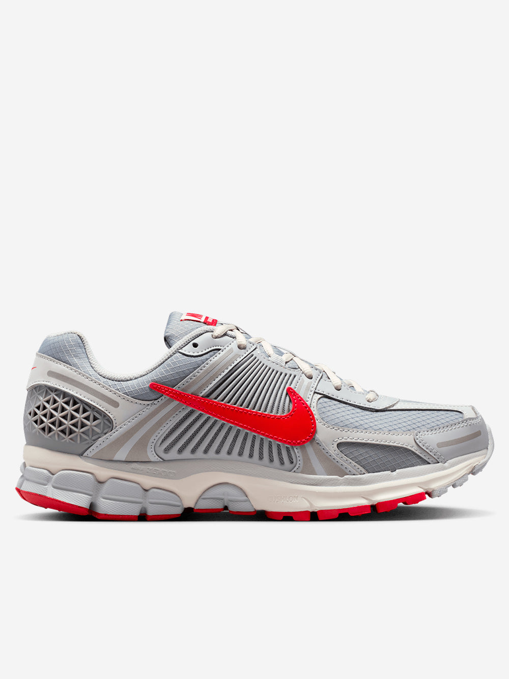 NIKE Zoom Vomero 'Gris Niebla Rojo' Gris Hombre