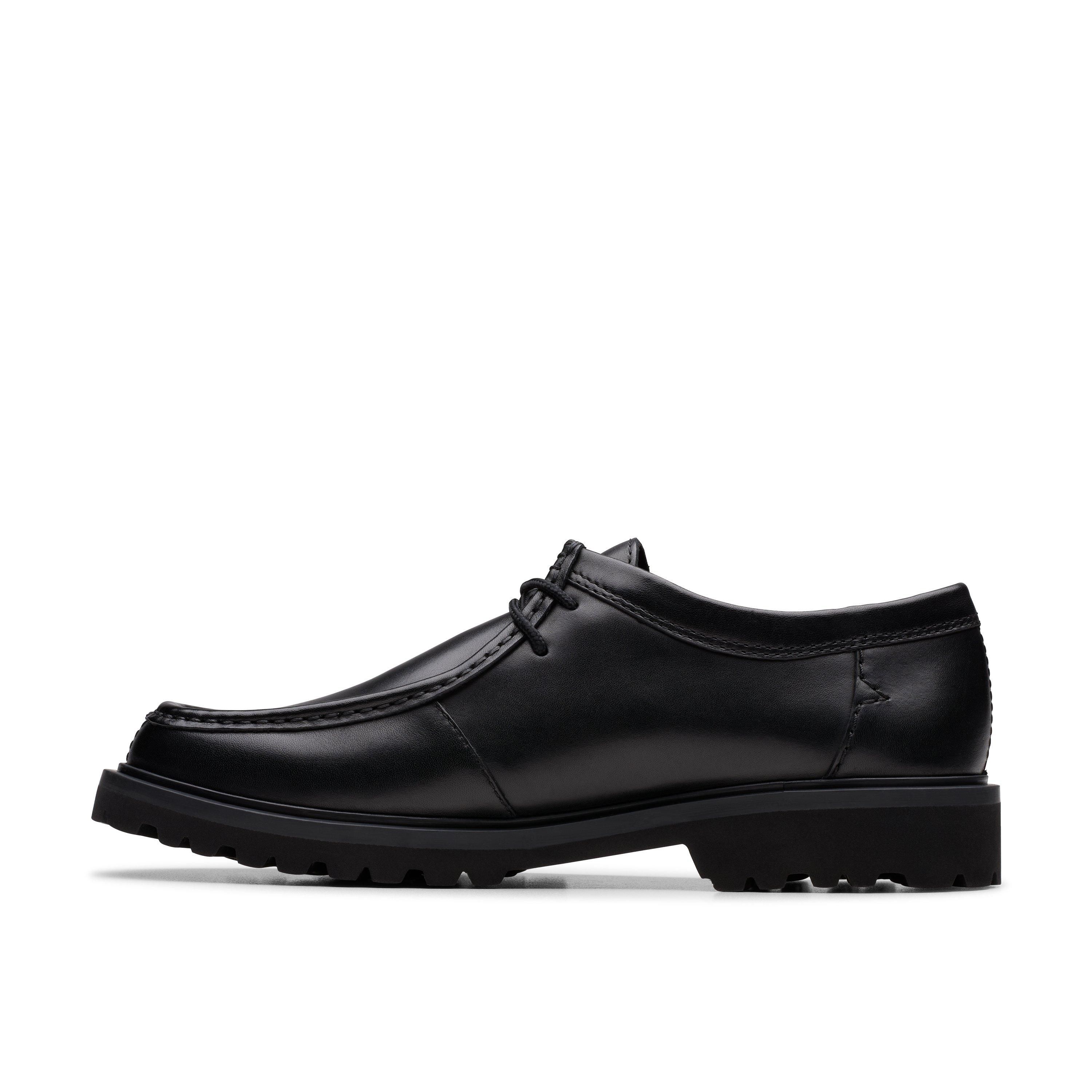 Clarks Men's Berwick Seam Black Leather Lace Up | : 10/Standard Fit