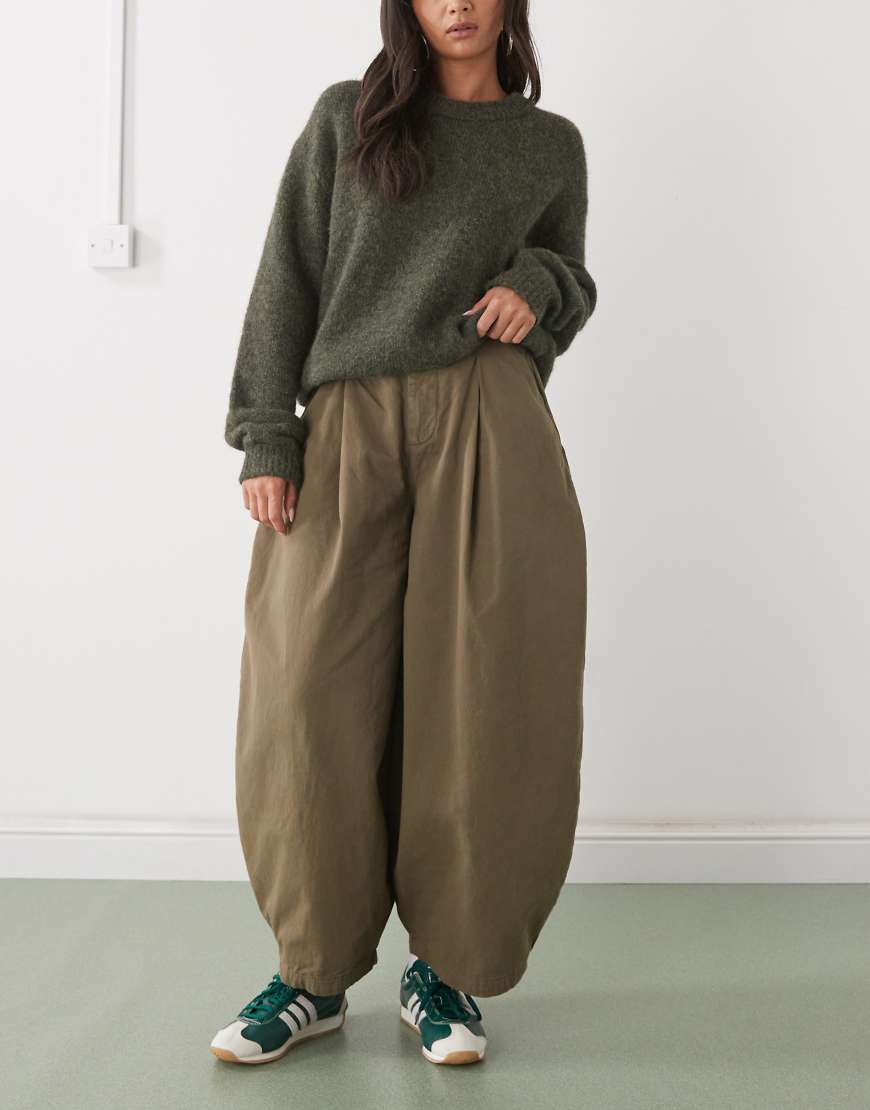 XL balloon pleated trouser in khaki green