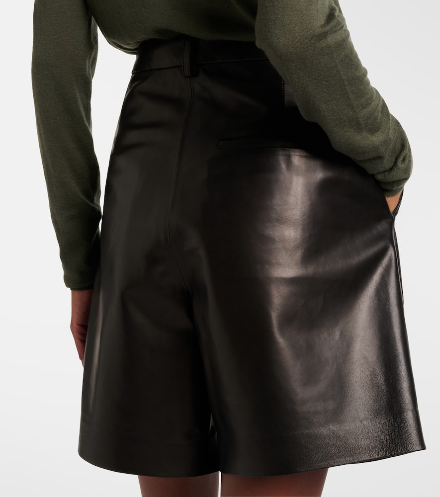 Suze leather shorts