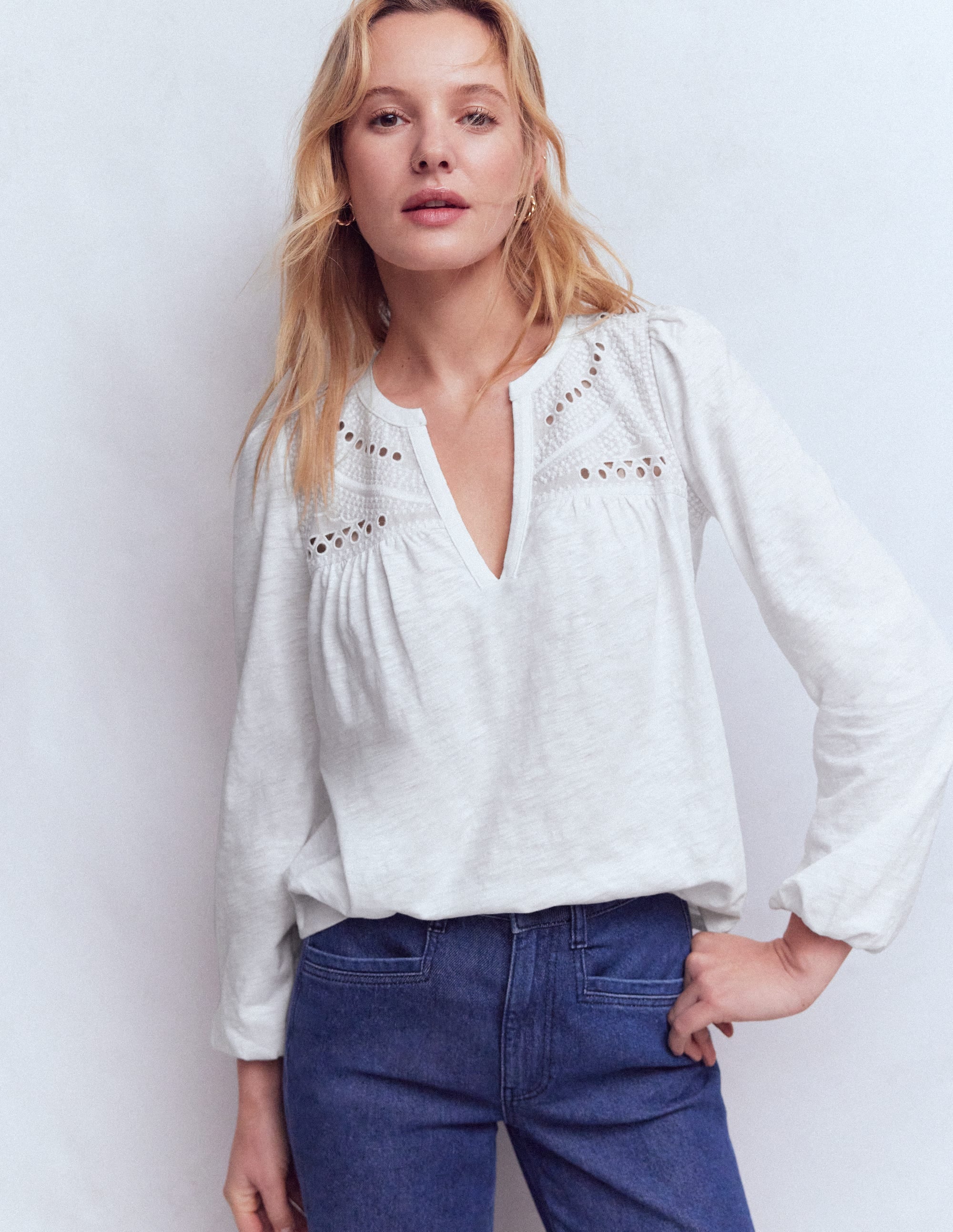 Women's Woven-Mix Notch Neck Top in White | Size 2
