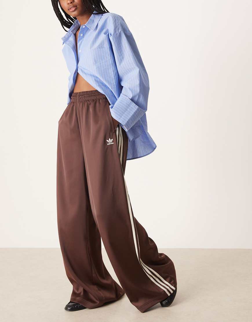 Wide leg satin joggers in brown