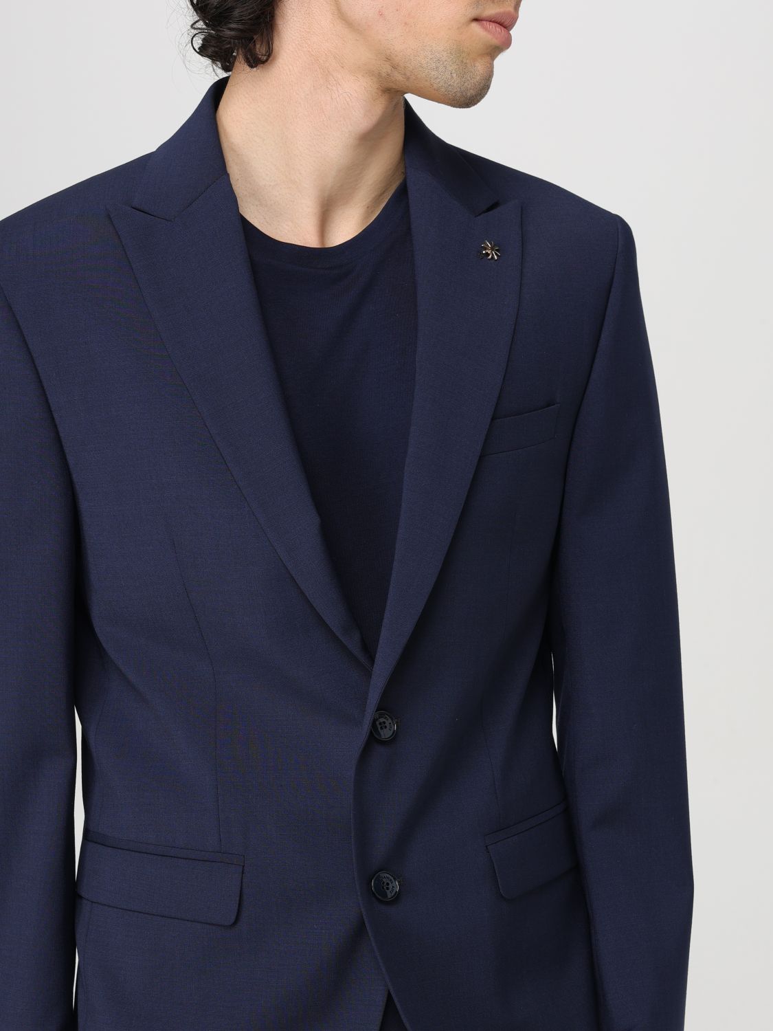 Suit Men color Blue