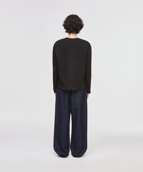 Cropped Long Sleeve T-Shirt