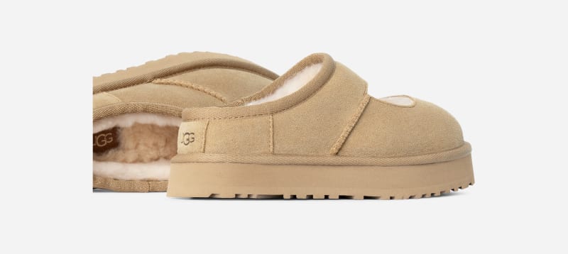 ® Kids' Bea Mary Jane Sheepskin Slippers in Mustard Seed