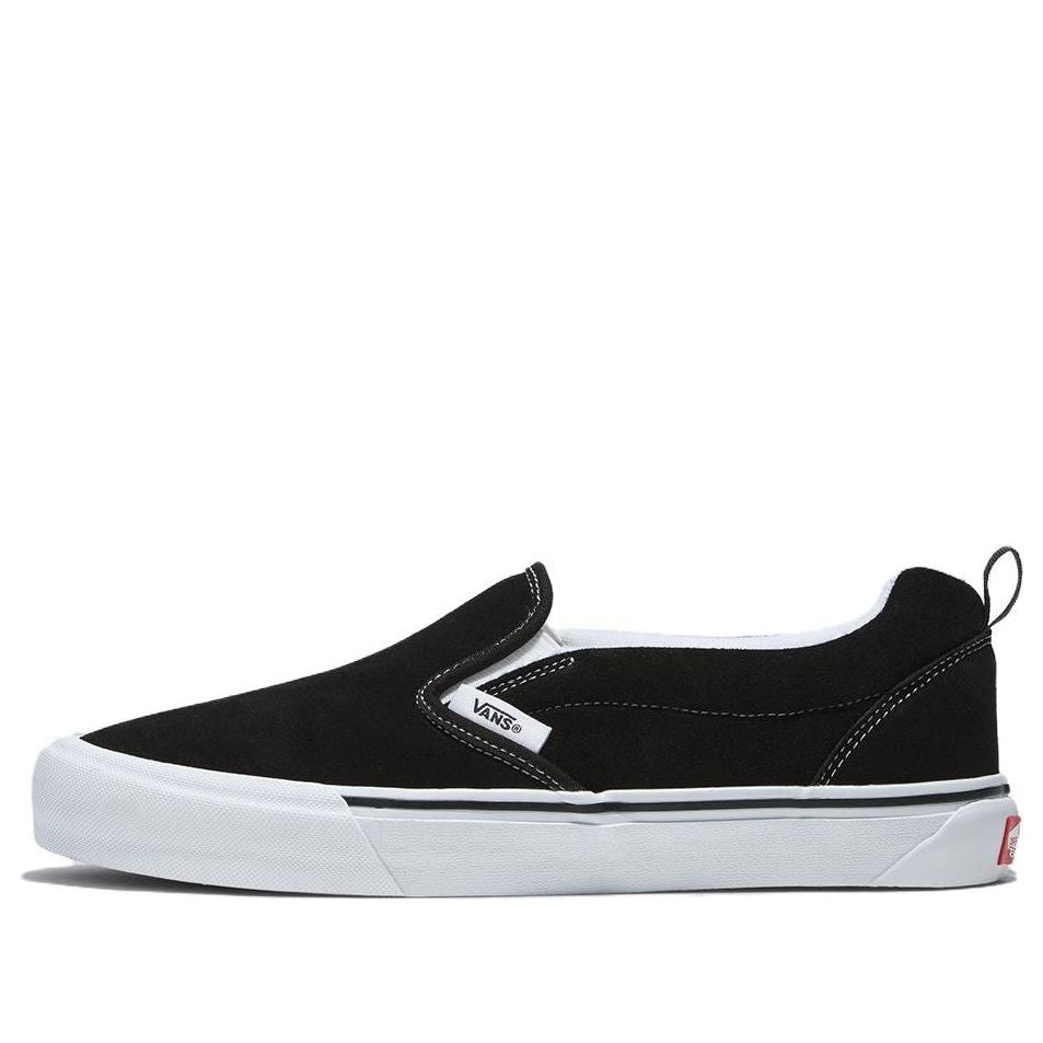 Knu Slip 'Black True White'