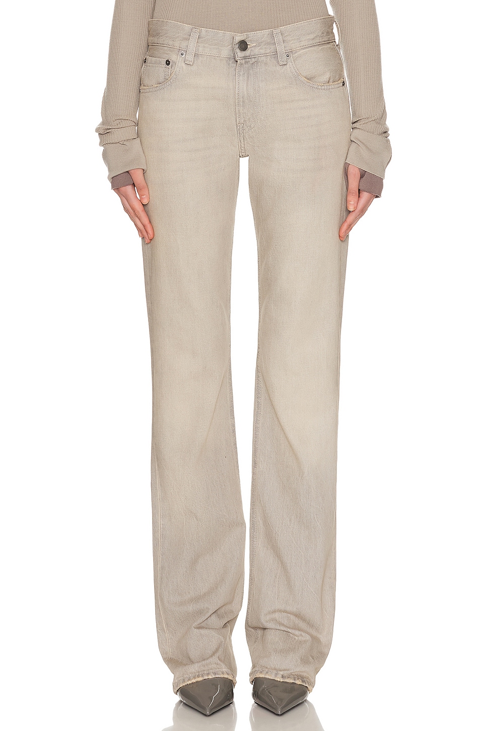 Haikure Carly Slim Straight Leg in Pearl Grey - Grey. 23 also , 25, 27, 28