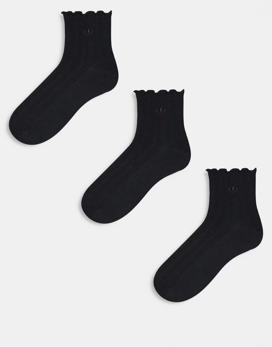 Adidas Originals Unisex ruffle 3 pack quarter socks in white-Black