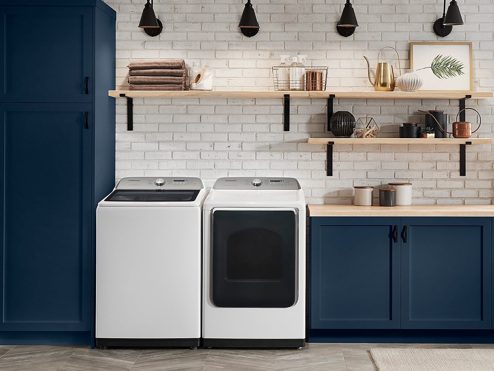 7.4 cu. ft. Electric Dryer with Steam Sanitize+ in White(DVE54R7200W/A3)