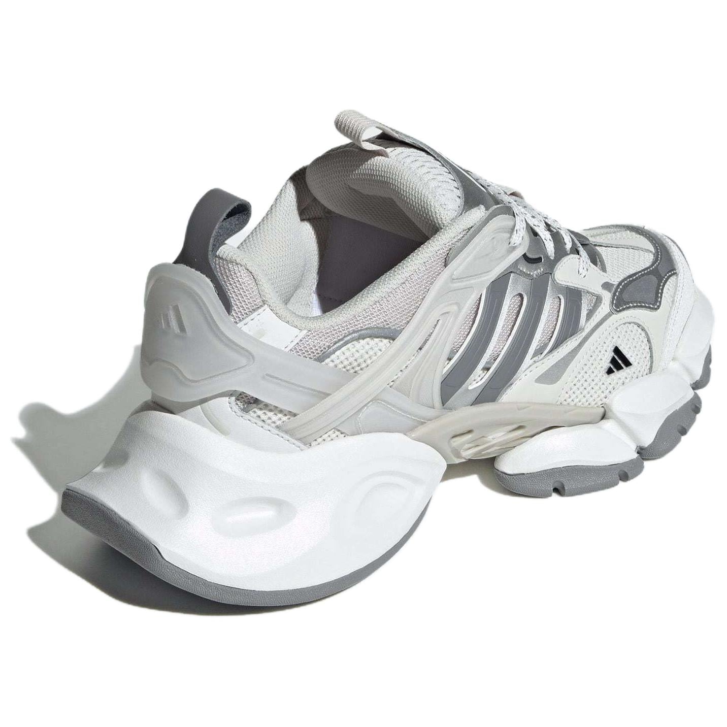 XLG Runner Deluxe 'Grey Silver'