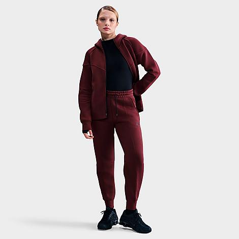 Women's Sportswear Tech Fleece Jogger Pants in Burgundy Crush/Black