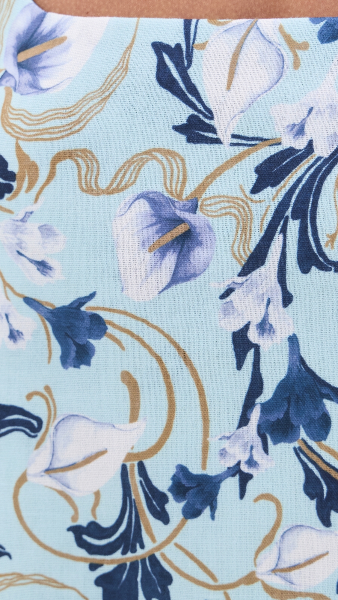 Leonor Dress Courage Garden