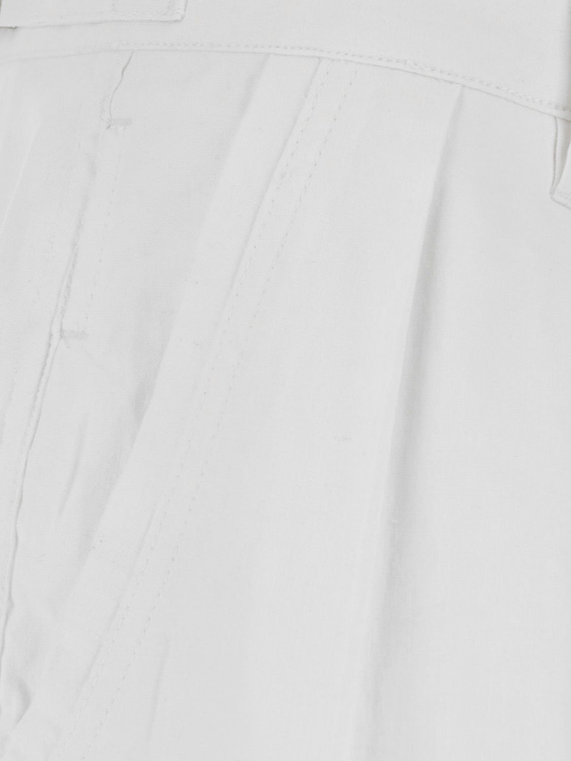 Shorts Men color White
