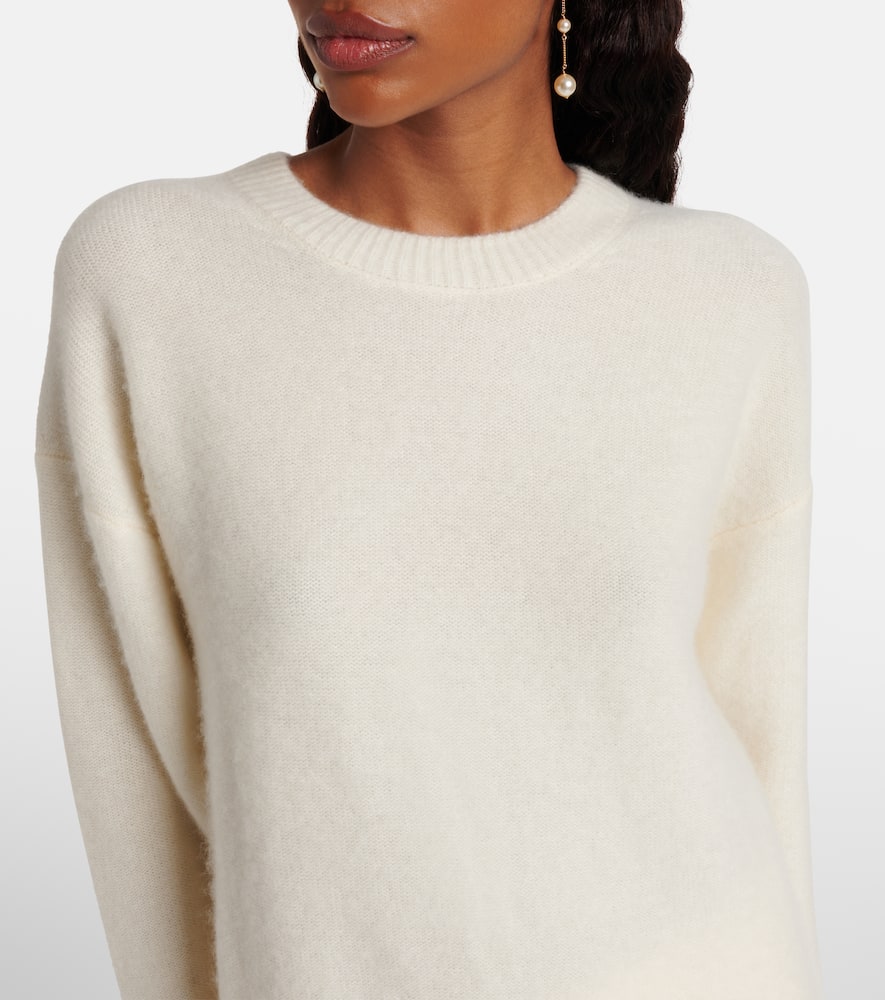 Cashmere sweater