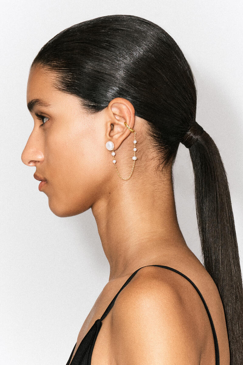 코스 여성 Asymmetric Freshwater Pearl Chain Cuff Earrings 1363949001001