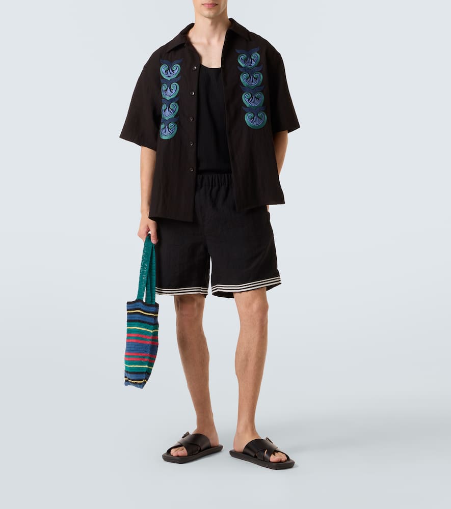 Embroidered shirt