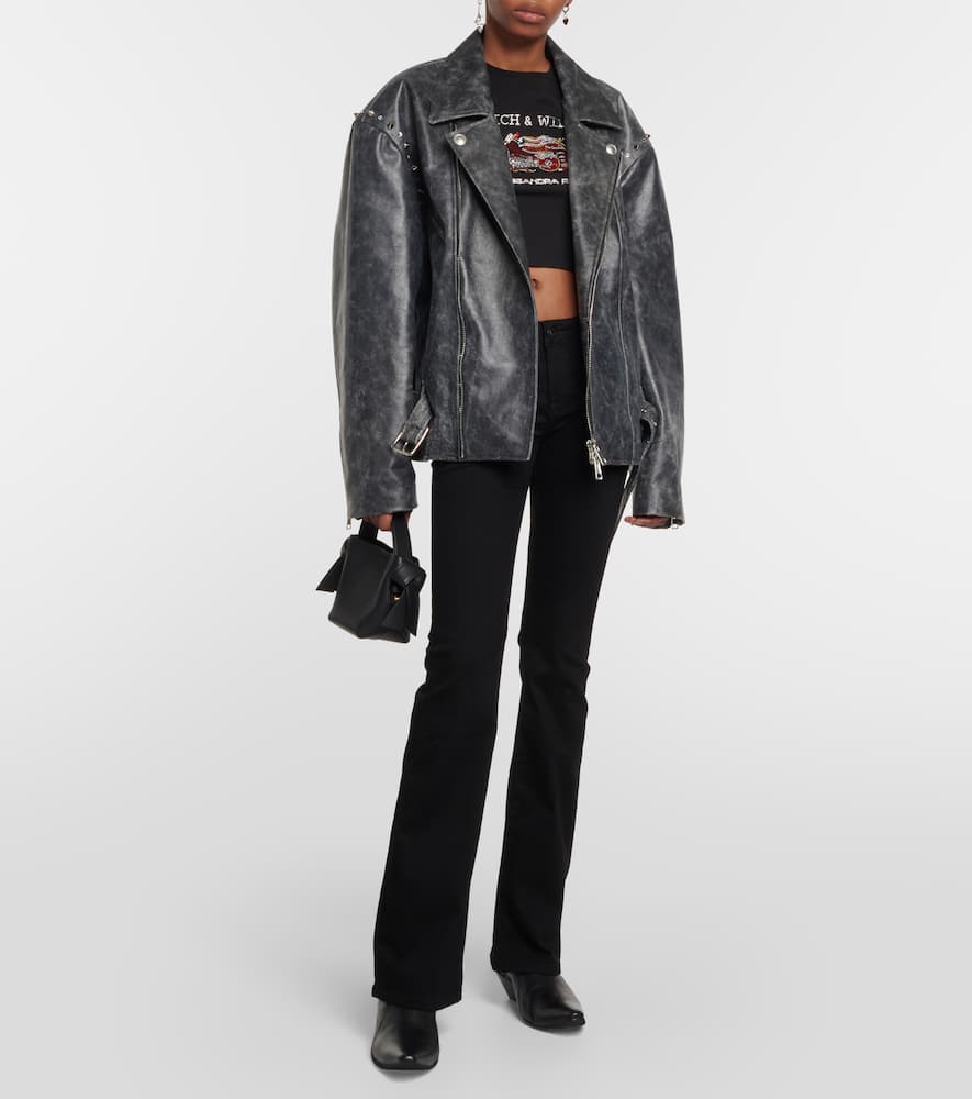 Low-rise flared jeans