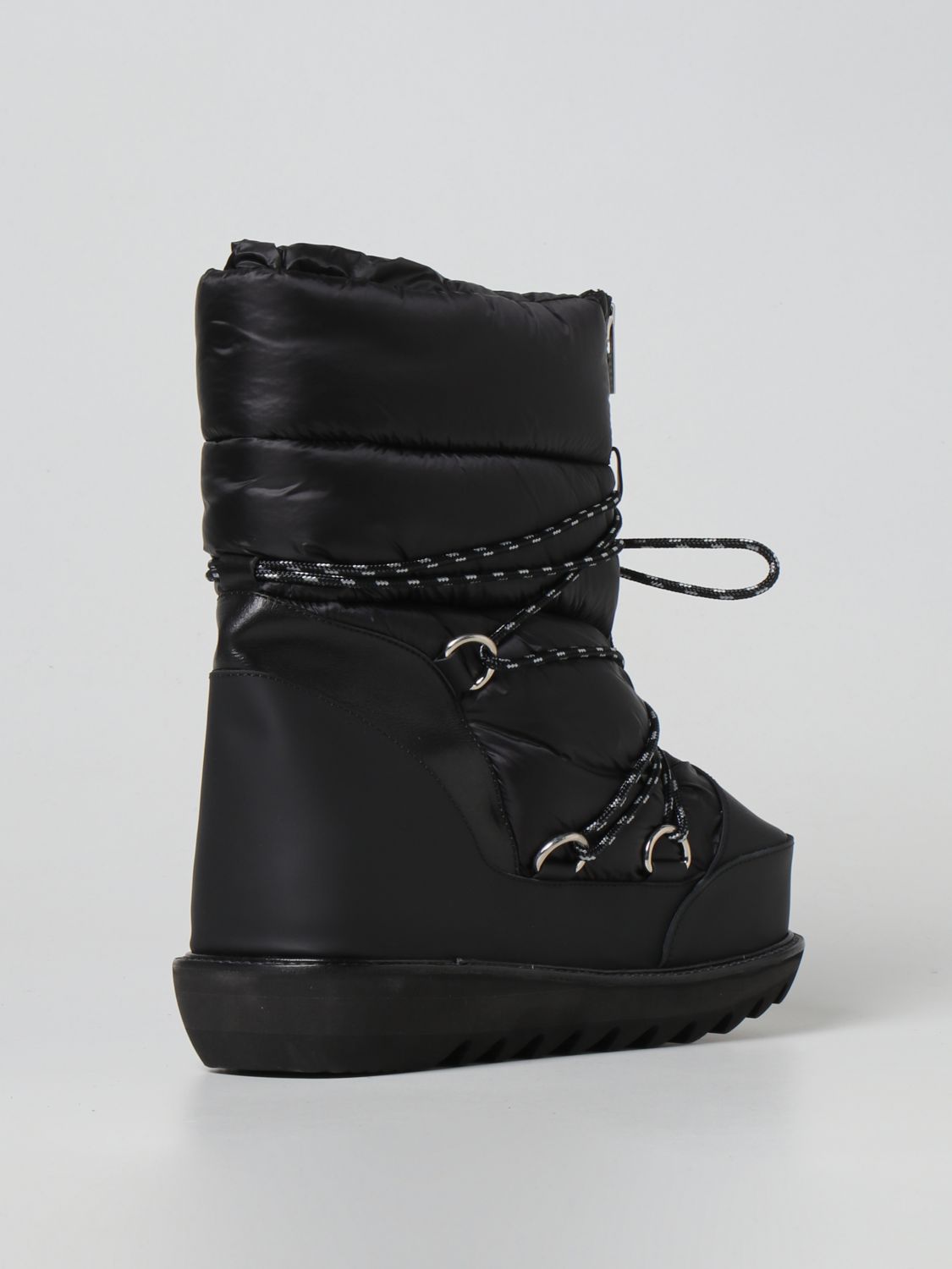 Boots Men color Black