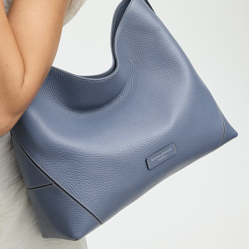 Hobo Bag in Heritage Blue Pebble