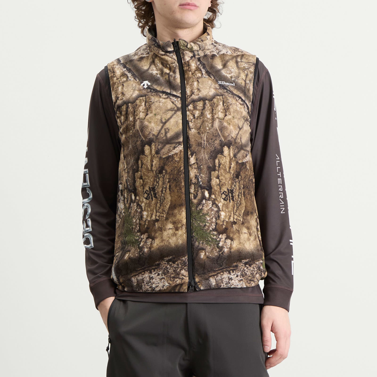 Men's Allterrain x JJJJound Reversible Vest in Charcoal/Taupe