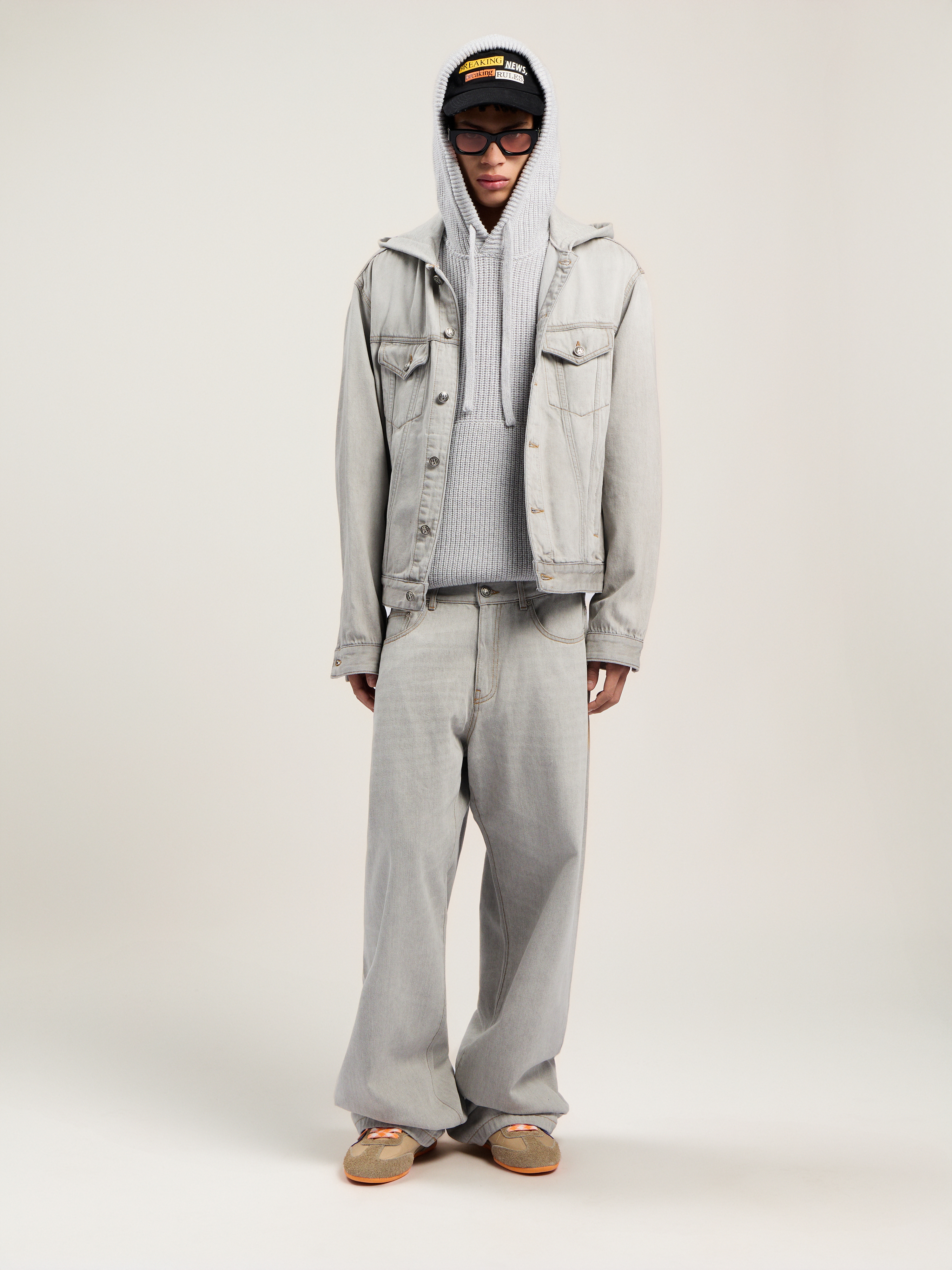 Curved Logo Rib Knit Hoodie Man  Grey Melange
