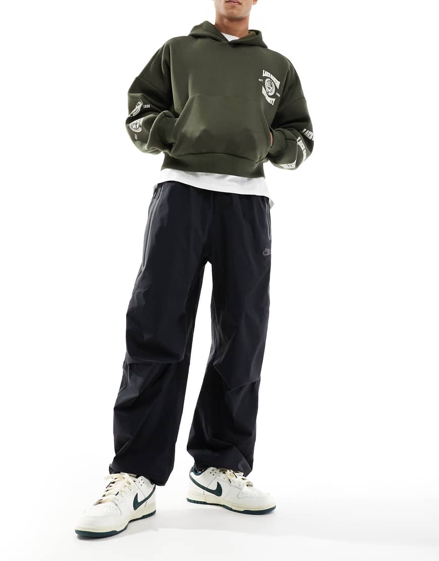 Tech Woven oversized pants in black
