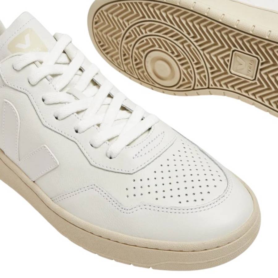 V-90 Organic Leather Sneaker