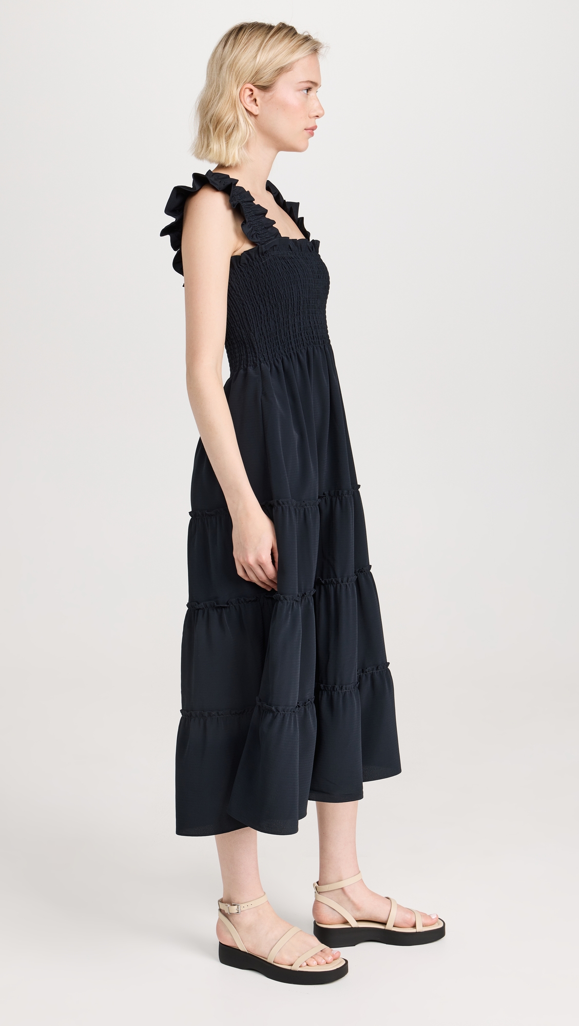 The Ellie Crepe Nap Dress Black