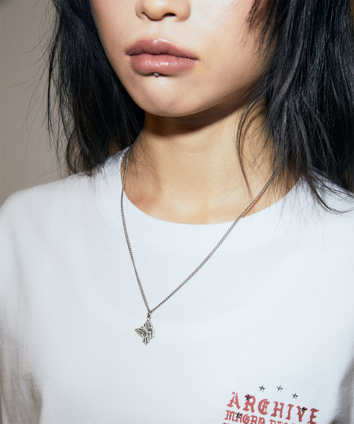 MELTING BUTTERFLY NECKLACE SILVER