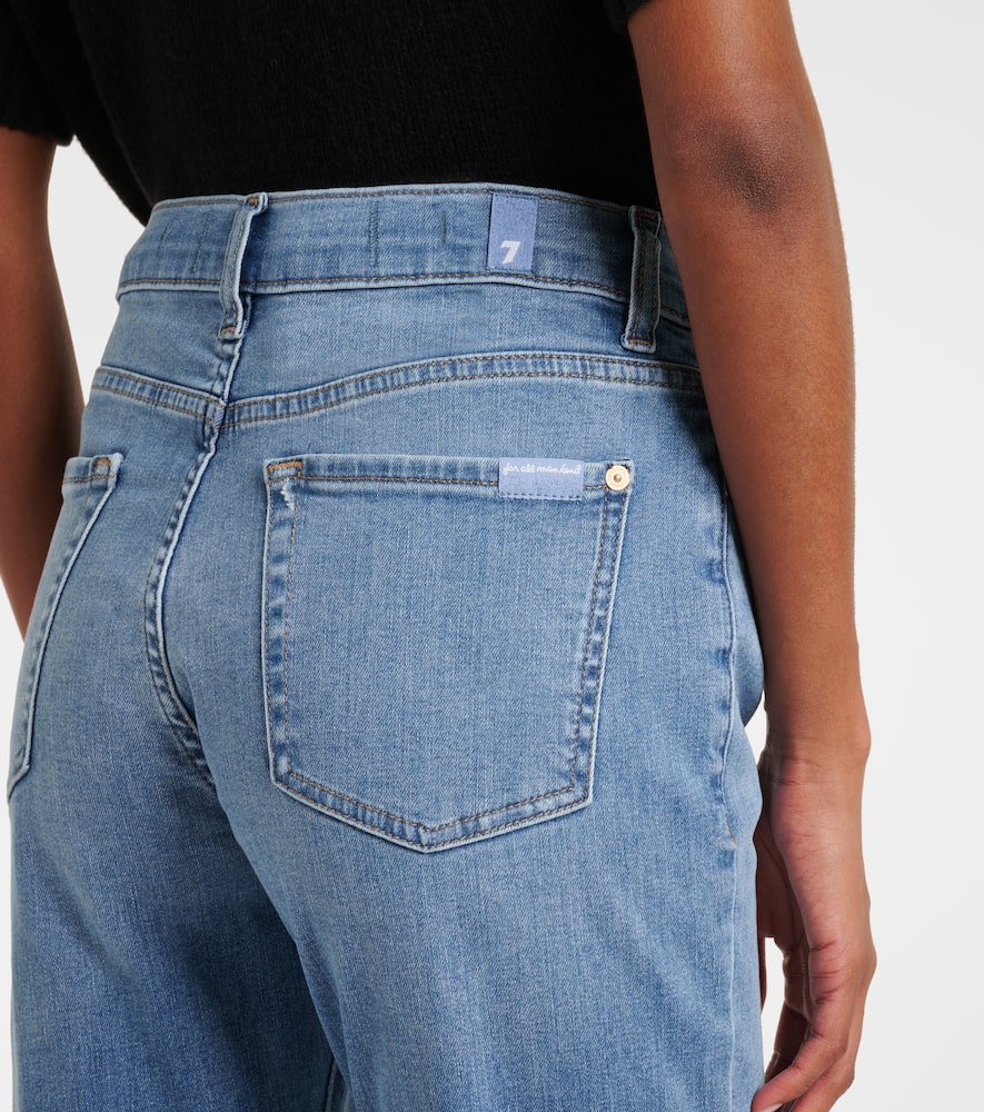 Mid-rise slim jeans