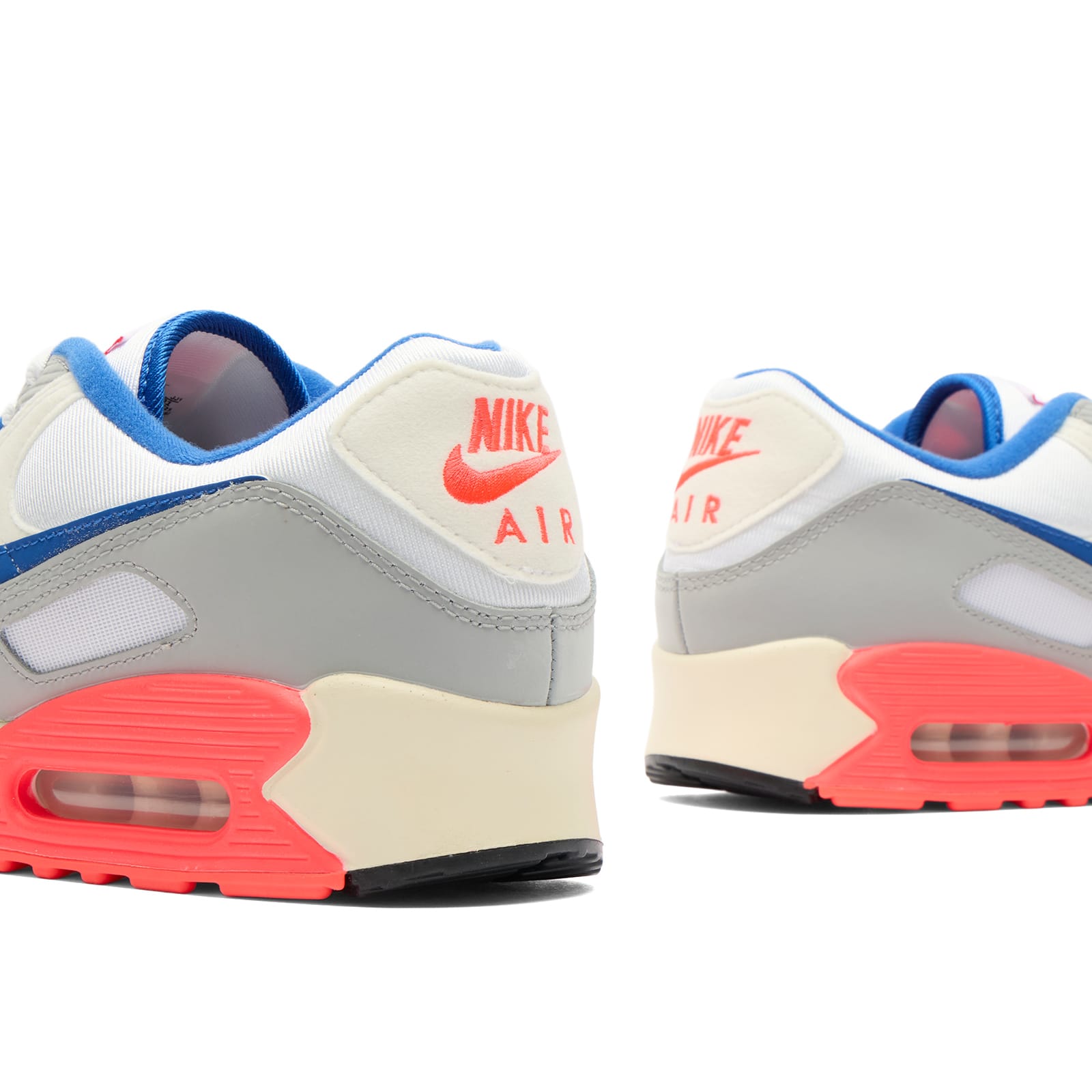 Air Max 90 Qs Ultramarine Sneaker in Light Base Grey/Sport Royal/Coconut Milk