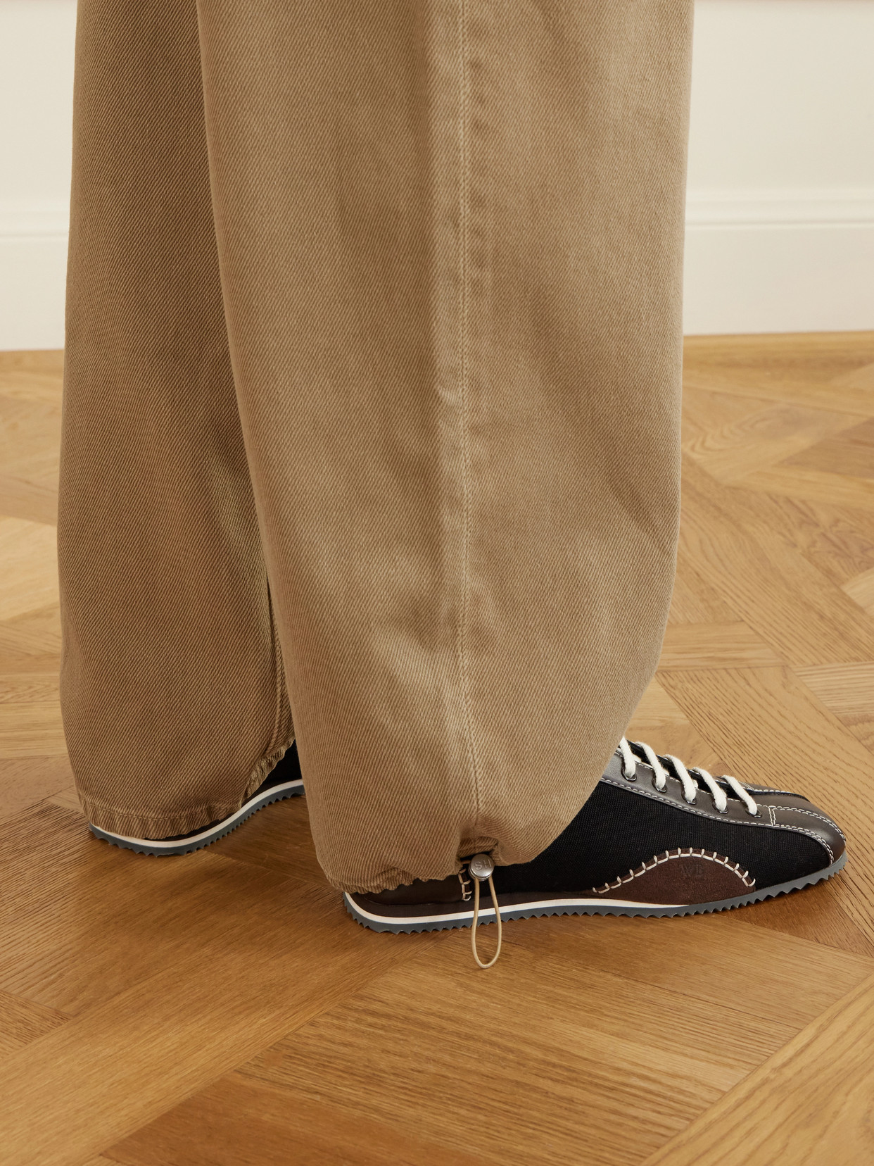 Sport Low-rise Straight-leg Jeans - Brown